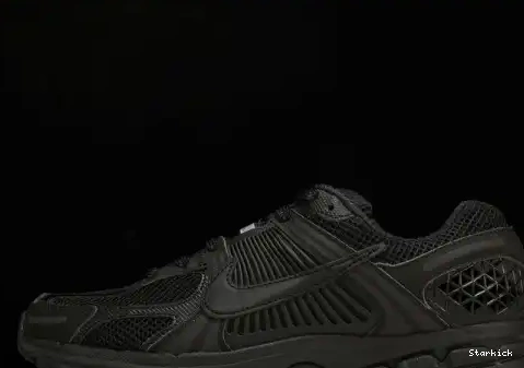 VOMERO NIKE ZOOM (2023) 5 Triple Black BV1358-003 0609